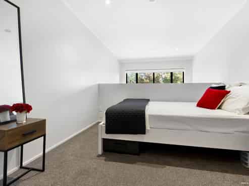 14B/30 Westward Ho Road, Glen Eden