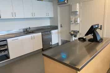 Golden opportunity - Cafe for lease