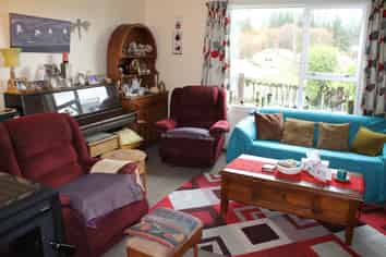 2402 State Highway 7, Ngahere