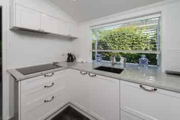 24D Walford Drive, Lynmore