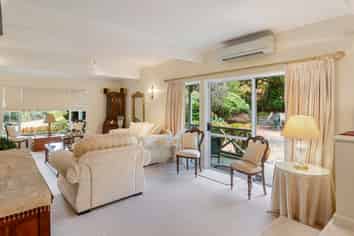 24D Walford Drive, Lynmore