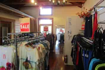 SUPERB SUBURBAN HERITAGE RETAIL SITE