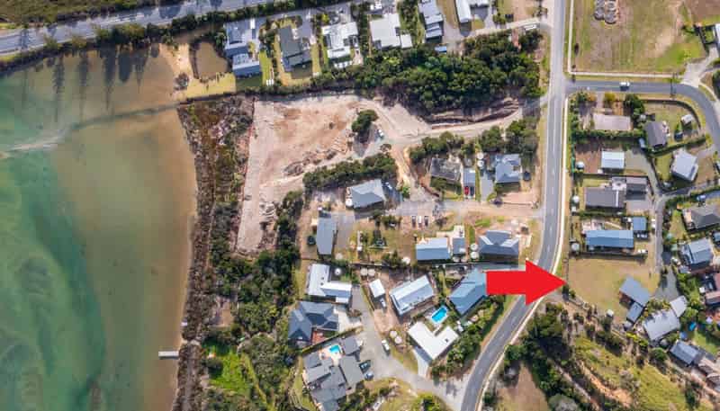 8d Norfolk Drive, Mangawhai Heads