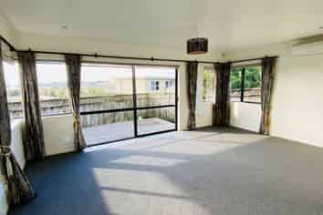 760a Whangaparaoa Road, Manly