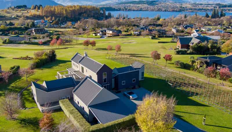 8 Elderberry Crescent, Wanaka