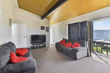 5 Iris Place, Clendon Park