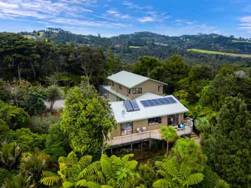 120 Caton Road, Waitakere