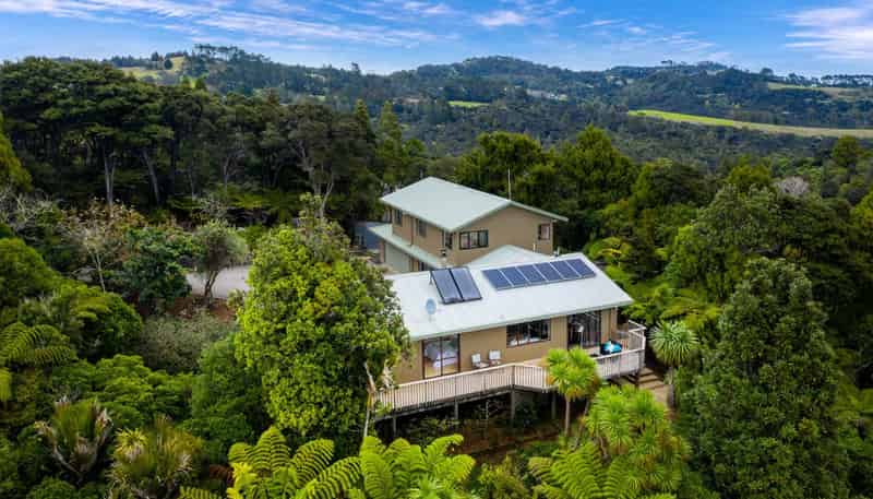 120 Caton Road, Waitakere