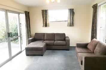 7 Woodstock Place, Russley