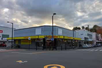 UNDER CONTRACT Napier Landmark Investment