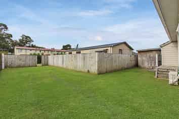 16 Clarkson Crescent, Otara