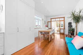 38 Ava Street, Petone