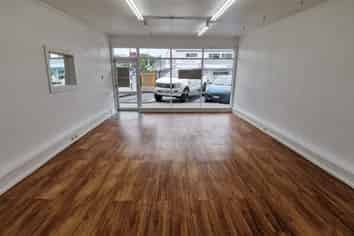 Prime road front retail on busy Silverdale Street 