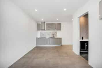 2/21 Montrose St, Point Chevalier