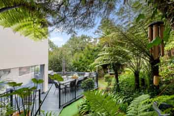 51 Helvetia Drive, Browns Bay