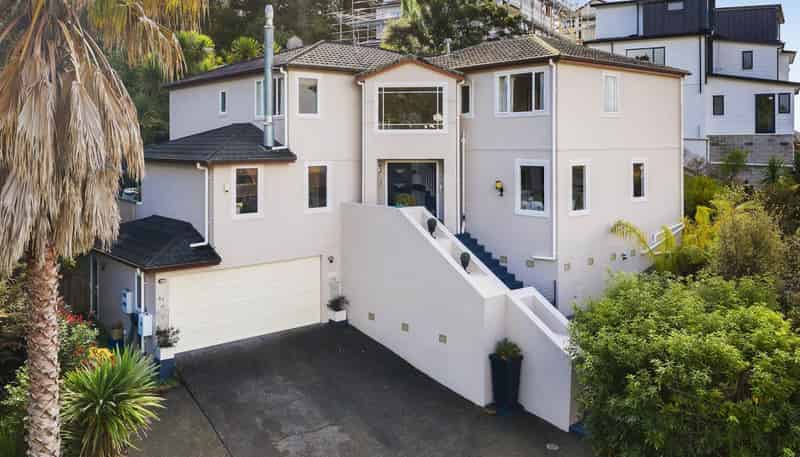 51 Helvetia Drive, Browns Bay