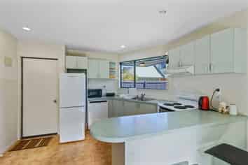 2/503 Madras Street, Saint Albans