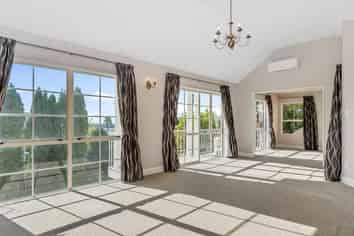 L1/674 Ranginui Road, Welcome Bay