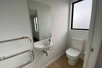 5/5 Peachgrove Road, Te Atatu Peninsula