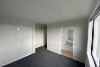 5/5 Peachgrove Road, Te Atatu Peninsula