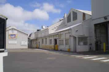   High High High stud warehouse  in Jackson Street