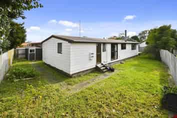 12 Balmore Place, Wattle Downs