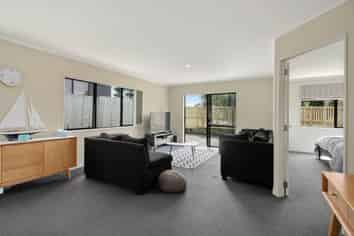 2 Breaker Grove, Waiuku