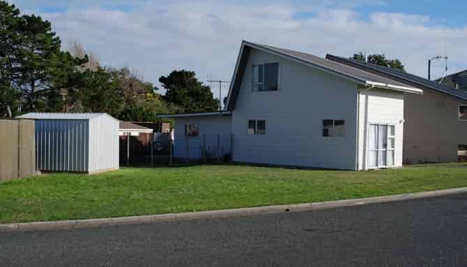146 Karewa Parade, Papamoa