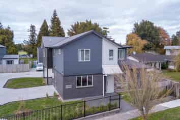 1/7 Hibiscus Ave (Room C), Hamilton Lake