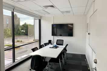 Fully Refurbished Office on Great South Road