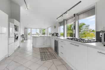 1/23 Bernleigh Terrace, West Harbour