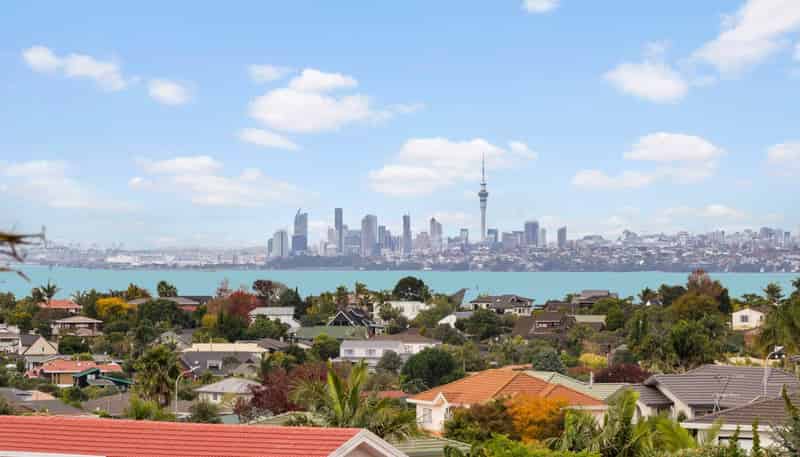 1/23 Bernleigh Terrace, West Harbour