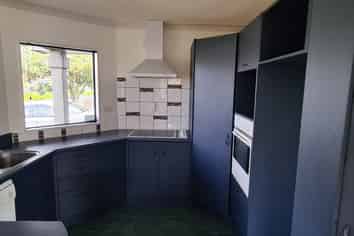 196 Thomas Road, Rototuna North