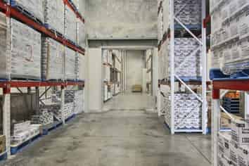 Smart 1743 sqm Warehouse / Office, Hornby