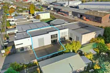 Freehold Warehouse and Office - Occupy/Invest 