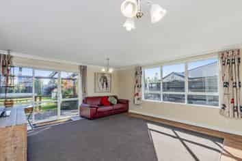 10 Petticoat Lane, Doyleston