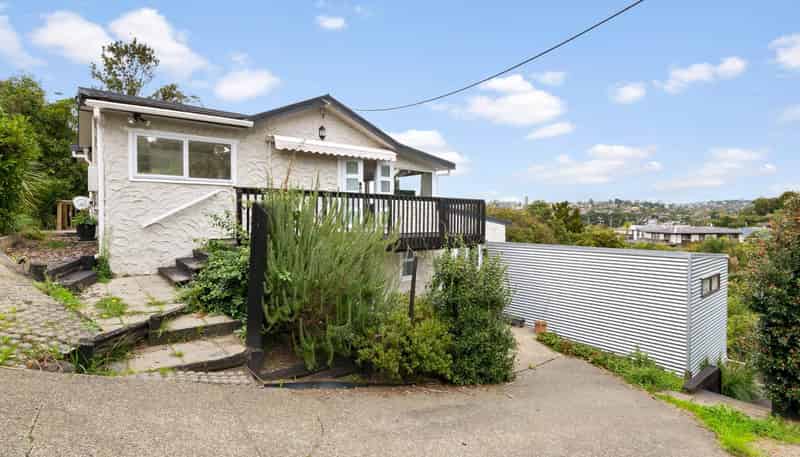803 Beach Road, Browns Bay