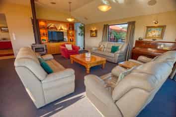 165 Cashmere Bay Road, Moana / Lake Brunner