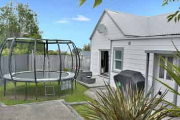 50 Ross Street, Roslyn