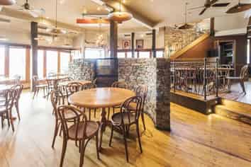 Fully equipped corner site restaurant on Lake Road