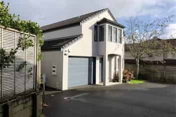 6/64 Schnapper Rock Road, Albany