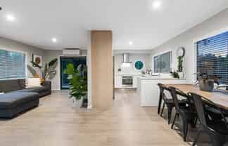 6A Pounamu Avenue, Greenhithe