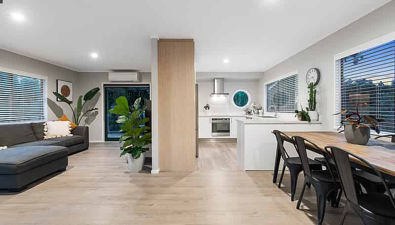 6A Pounamu Avenue, Greenhithe