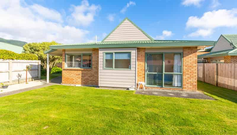 6/17 Redwood Close, Paraparaumu