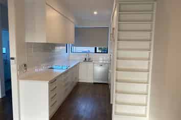 164 Seventh View, Beachlands