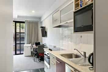 2P/154 The Terrace, Wellington Central