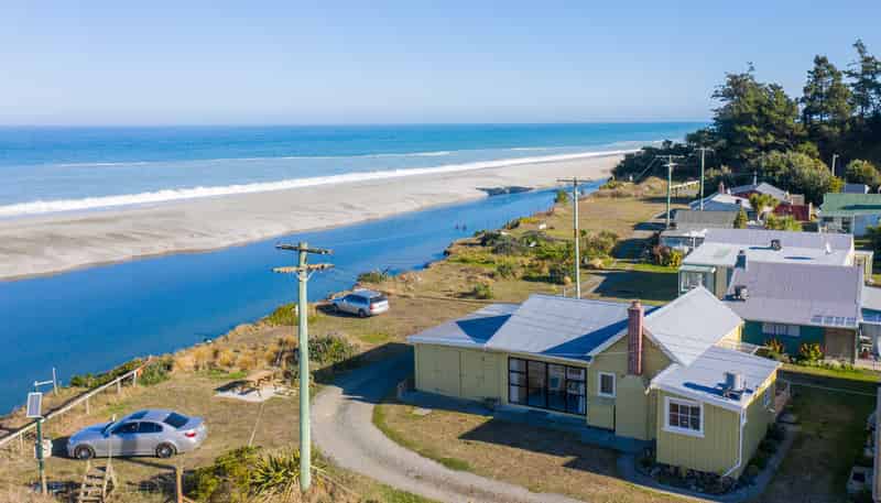 Hut 7 1226 River Road, RD 7, Lower Hakatere, Ashburton