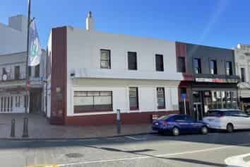 Octagon prime corner position over two storeys