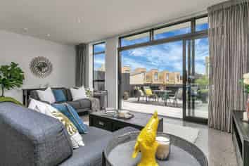 256 Hobsonville Point Road, Hobsonville