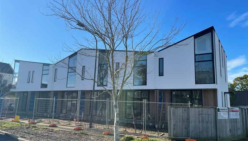 2/57 Carlton Mill Road, Merivale